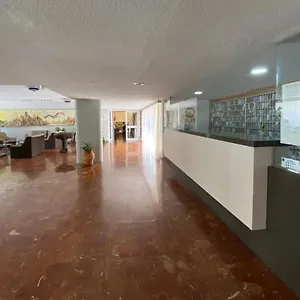 apt-cntrico-con-vistas-y-piscinas.1costadelsol.com/