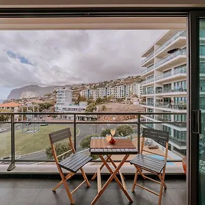 cozy-t2-with-ocean-view.madeira-islandshotels.com/